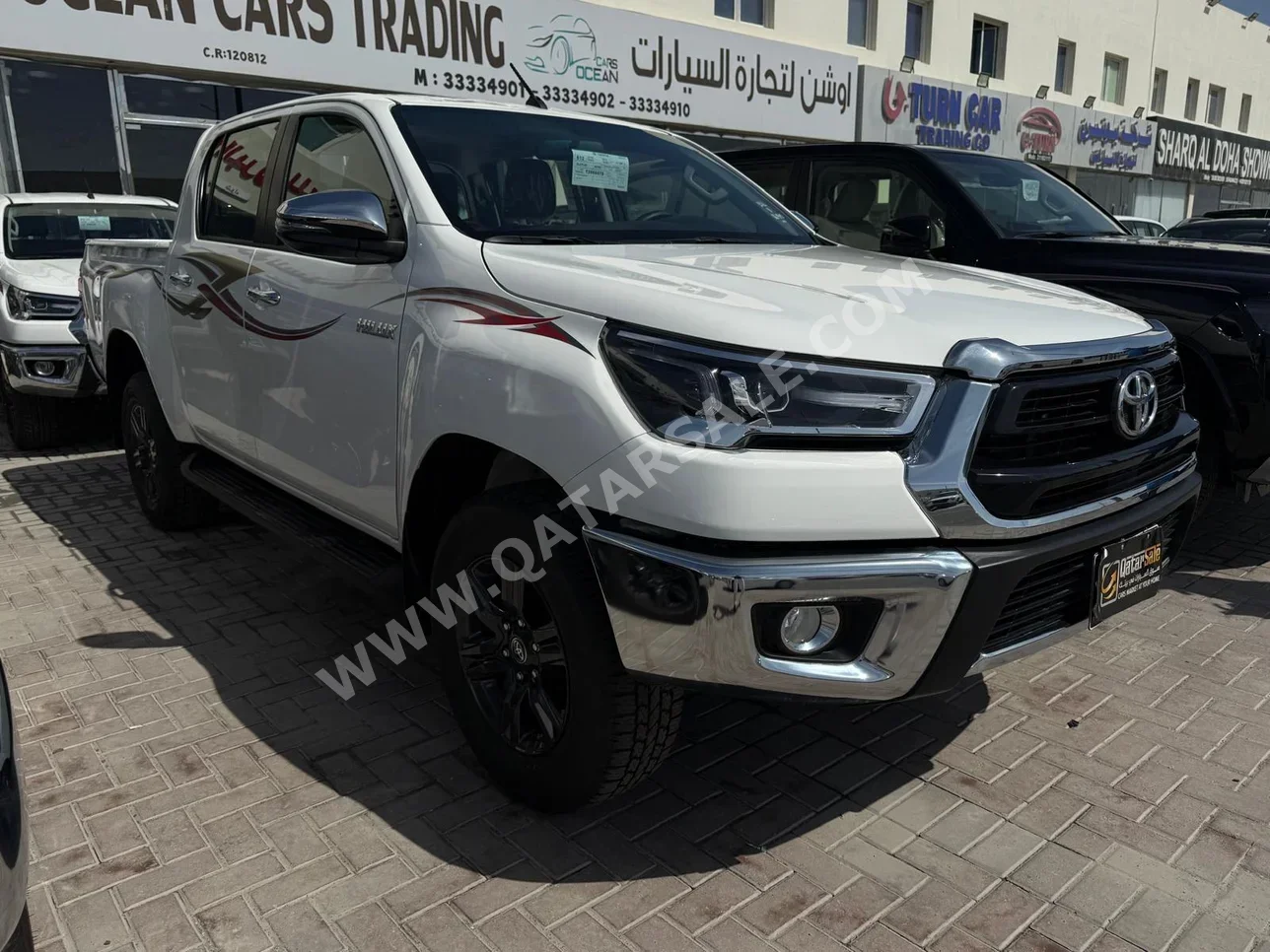 Toyota  Hilux  SR5  2026  Automatic  0 Km  4 Cylinder  Four Wheel Drive (4WD)  Pick Up  White  With Warranty