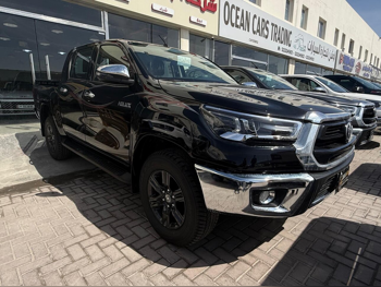 تويوتا  هاي لوكس  اس ار 5  2025  اوتوماتيك  0 كم  4 سلندر  دفع رباعي  بيكب  أسود  تحت الضمان