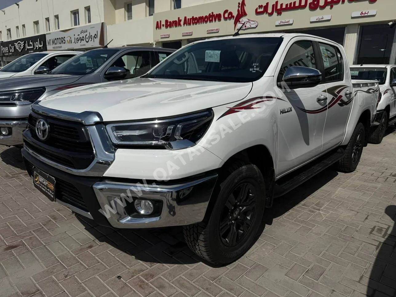 Toyota  Hilux  SR5  2026  Automatic  0 Km  4 Cylinder  Four Wheel Drive (4WD)  Pick Up  White  With Warranty