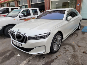 BMW  7-Series  730 Li  2020  Automatic  90,000 Km  4 Cylinder  Rear Wheel Drive (RWD)  Sedan  White