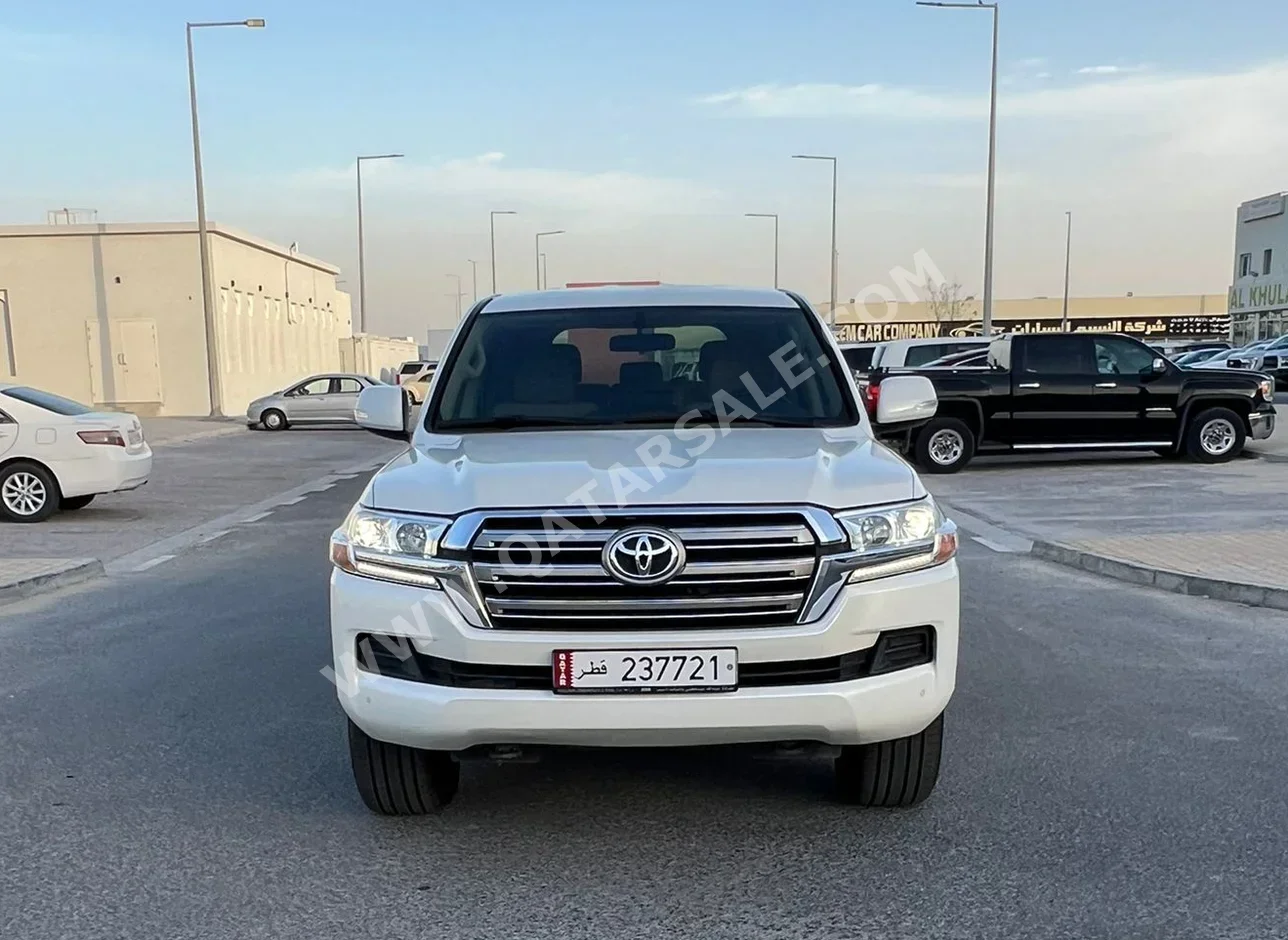 Toyota Land Cruiser GXR 2021 Automatic 82,000 Km 6 Cylinder Four Wheel Drive (4WD) SUV White