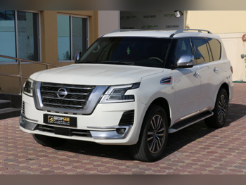 Nissan  Patrol  SE  2012  Automatic  235,000 Km  8 Cylinder  Four Wheel Drive (4WD)  SUV  White