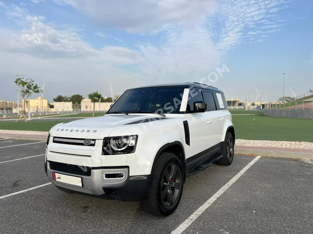 Land Rover  Defender  110  2023  Automatic  76,000 Km  4 Cylinder  Four Wheel Drive (4WD)  SUV  White  With Warranty