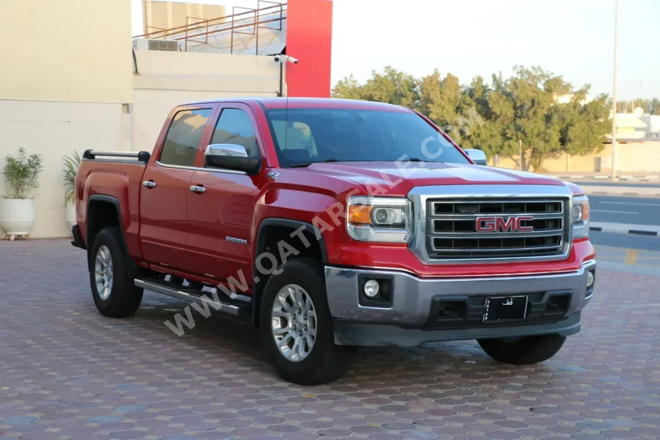 جي ام سي  سييرا  1500  2015  اوتوماتيك  230,000 كم  8 سلندر  دفع رباعي  بيكب  أحمر