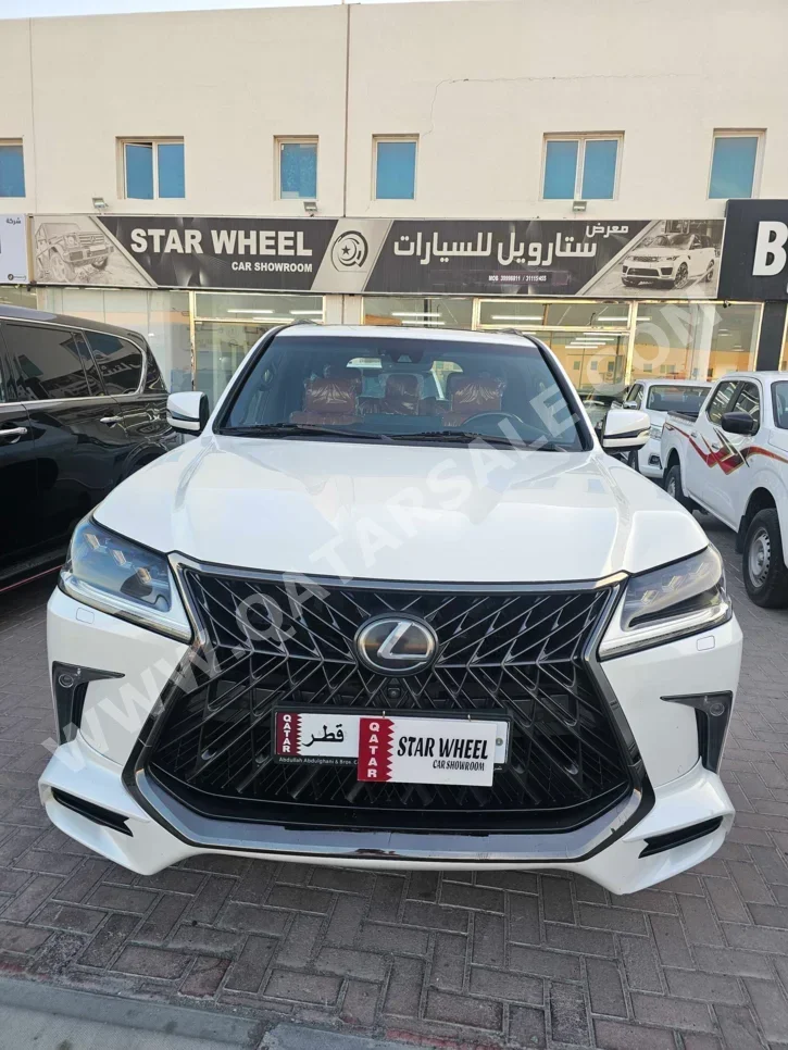لكزس  ال اكس  570 اس بلاك ايديشن  2019  اوتوماتيك  109,000 كم  8 سلندر  دفع رباعي  اس يو في  أبيض