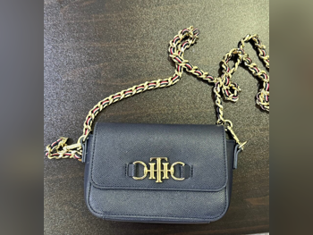 شنطة يد  - نيفي  - نسائي