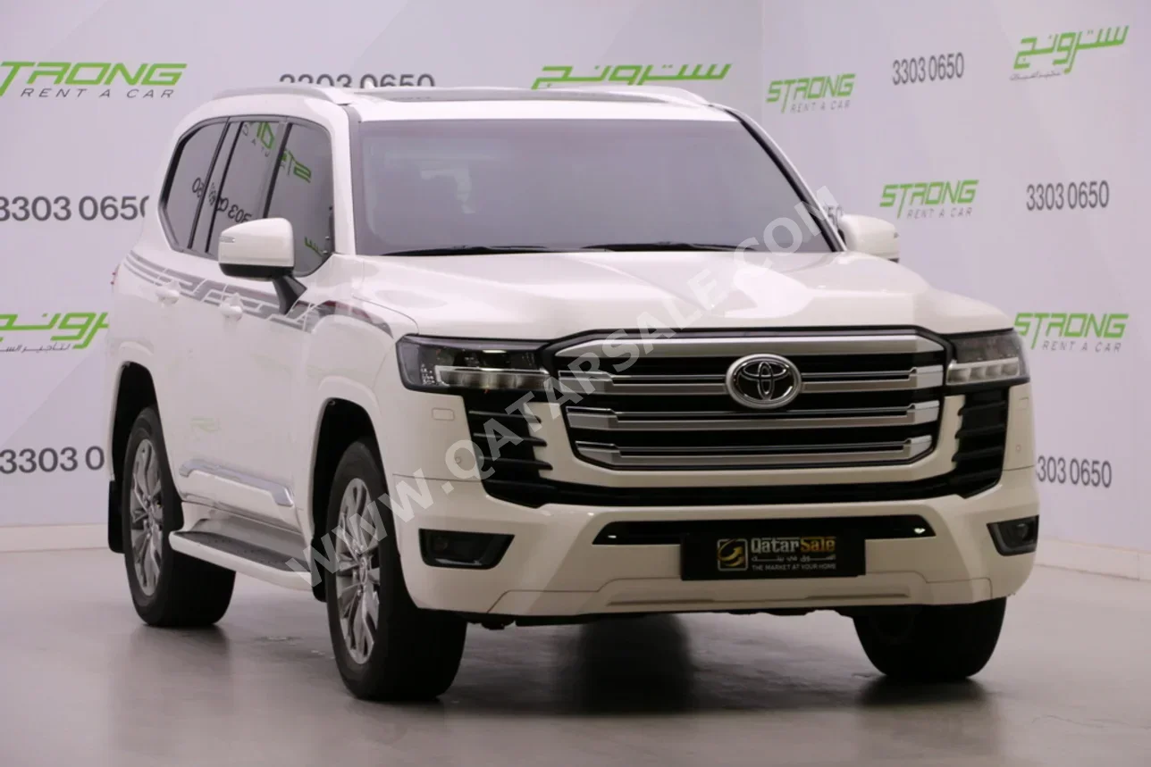 تويوتا  لاند كروزر  جي اكس ار توين توربو  2023  اوتوماتيك  43,000 كم  6 سلندر  دفع رباعي  اس يو في  أبيض  تحت الضمان