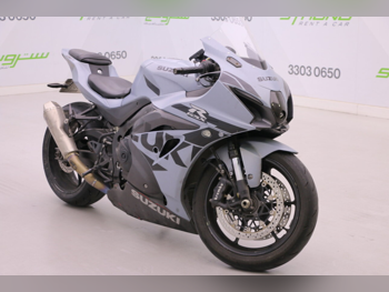 سوزوكي  جي اكس اس ار 1000 -  2017 - اللون رمادي