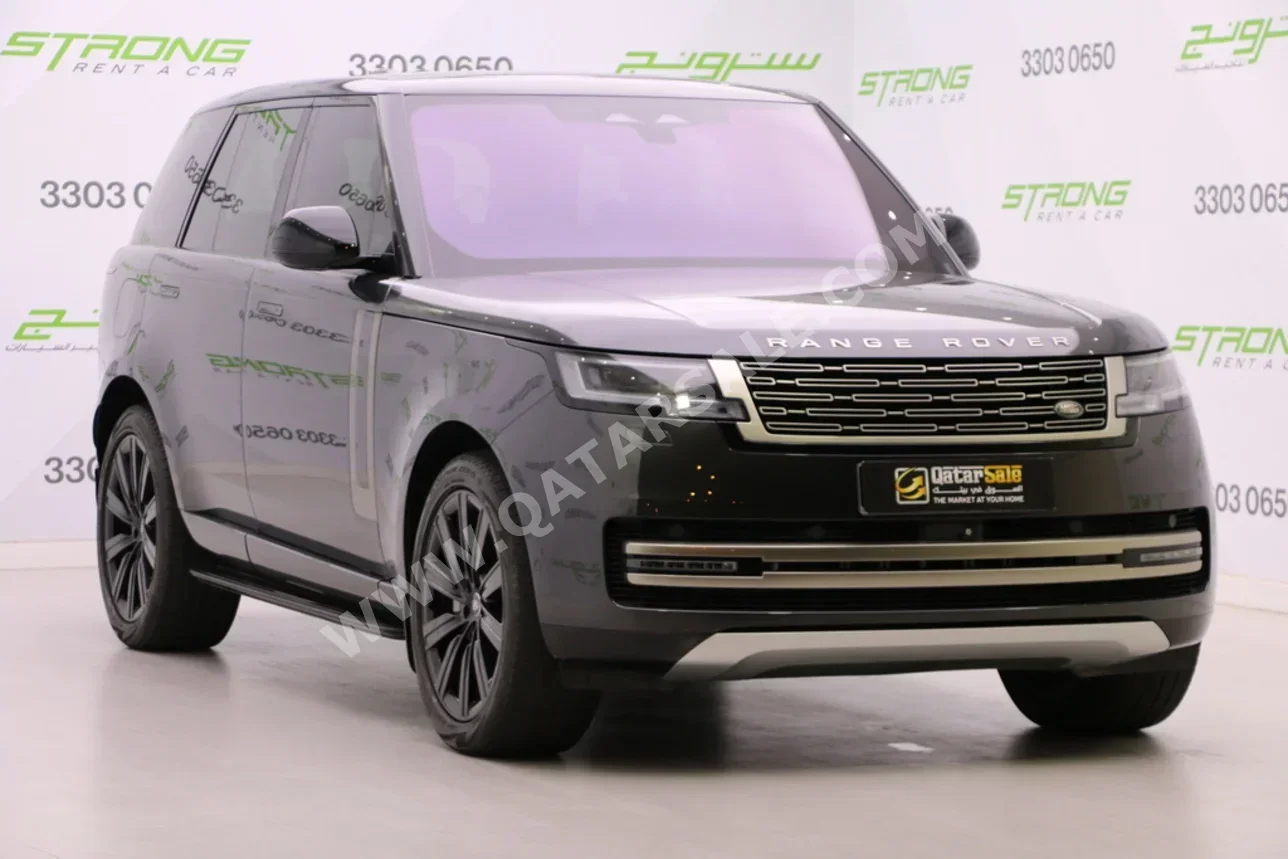 لاند روفر  رنج روفر  فوج اتش اس اي  2023  اوتوماتيك  34,000 كم  8 سلندر  دفع رباعي  اس يو في  رمادي  تحت الضمان