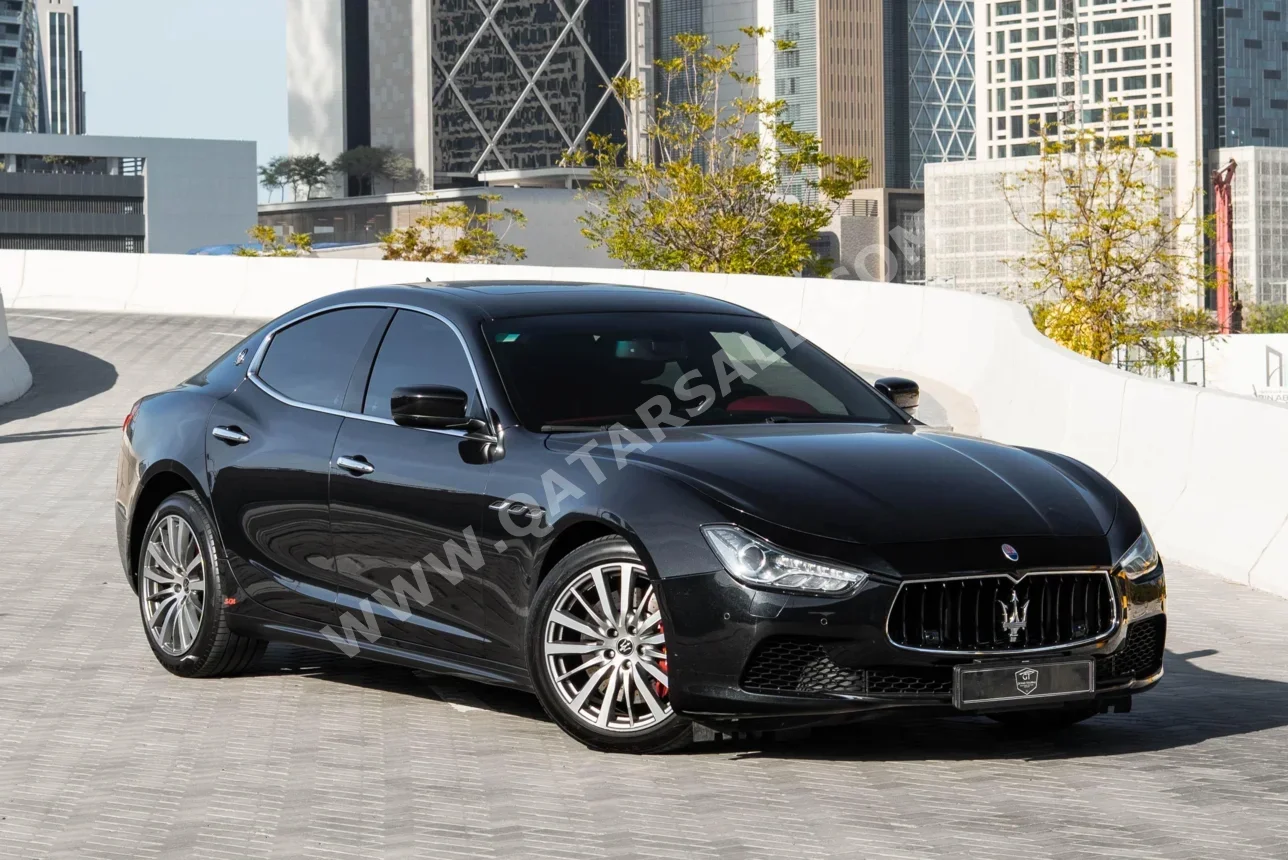 مزاراتي  جيبلي  اس  2016  اوتوماتيك  49,000 كم  8 سلندر  دفع خلفي  سيدان  أسود  تحت الضمان