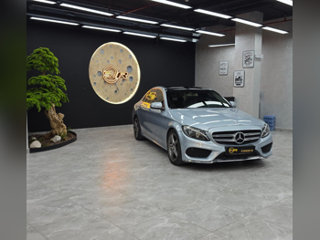 مرسيدس - بنز  سي - كلاس  200  2015  اوتوماتيك  156,000 كم  4 سلندر  دفع خلفي  سيدان  فضي