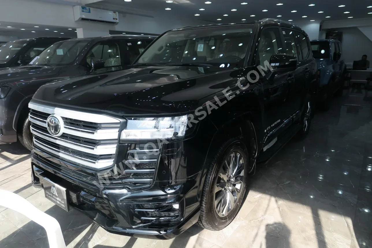 Toyota  Land Cruiser  GXR Twin Turbo  2025  Automatic  0 Km  6 Cylinder  Four Wheel Drive (4WD)  SUV  Black  With Warranty