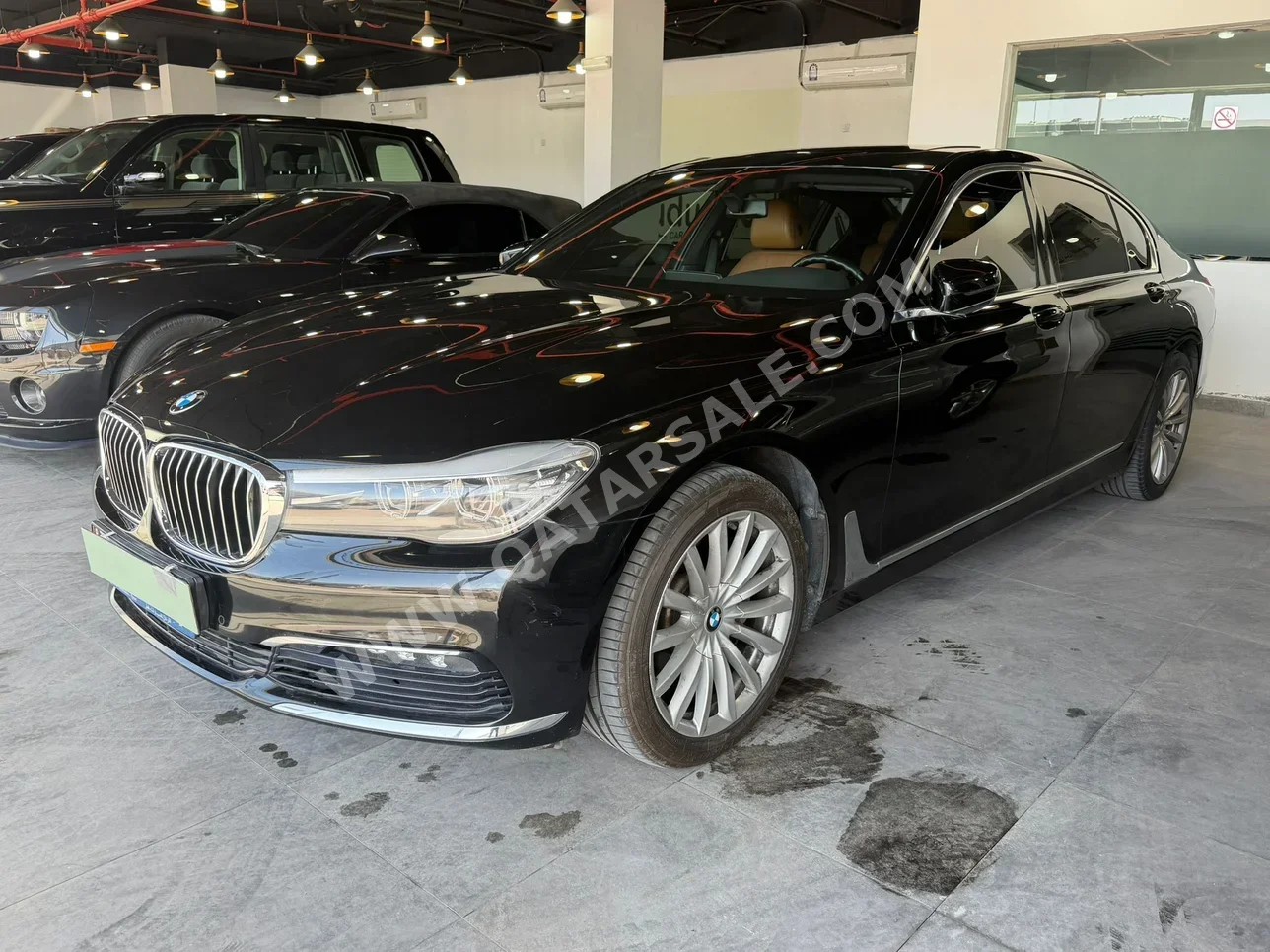 BMW  7-Series  730 Li  2017  Automatic  200,000 Km  6 Cylinder  Rear Wheel Drive (RWD)  Sedan  Black