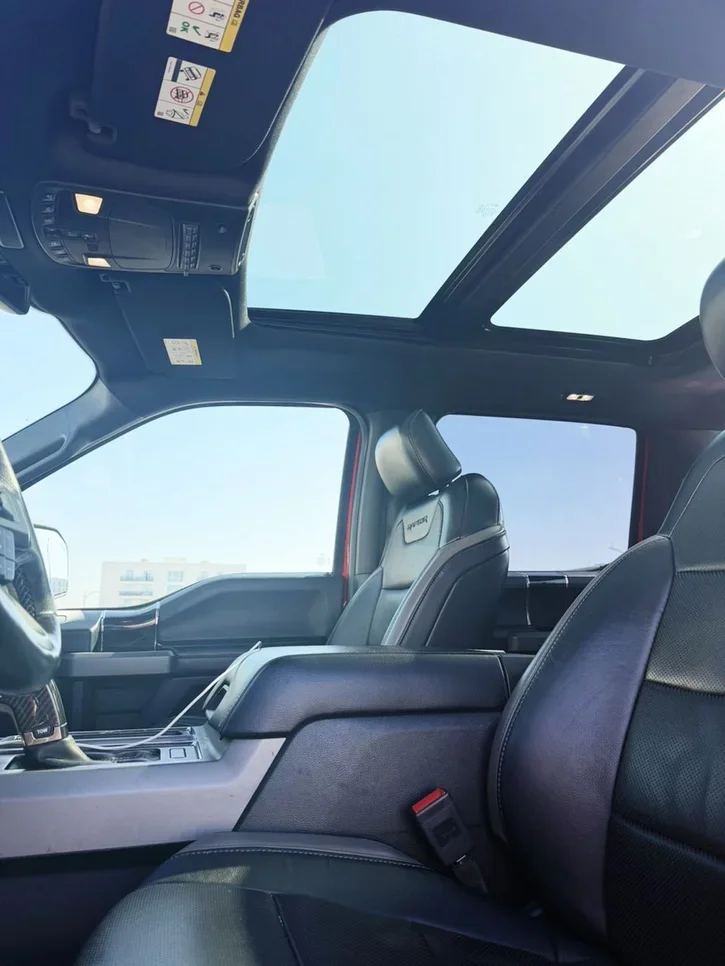 فورد  رابتر  أس في تي  2019  اوتوماتيك  194,000 كم  6 سلندر  دفع رباعي  بيكب  أحمر