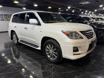 Lexus  LX  570  2009  Automatic  470,000 Km  8 Cylinder  Four Wheel Drive (4WD)  SUV  White