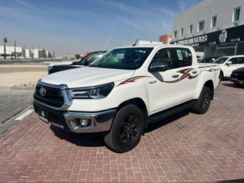 Toyota  Hilux  SR5  2026  Automatic  0 Km  4 Cylinder  Four Wheel Drive (4WD)  Pick Up  White  With Warranty