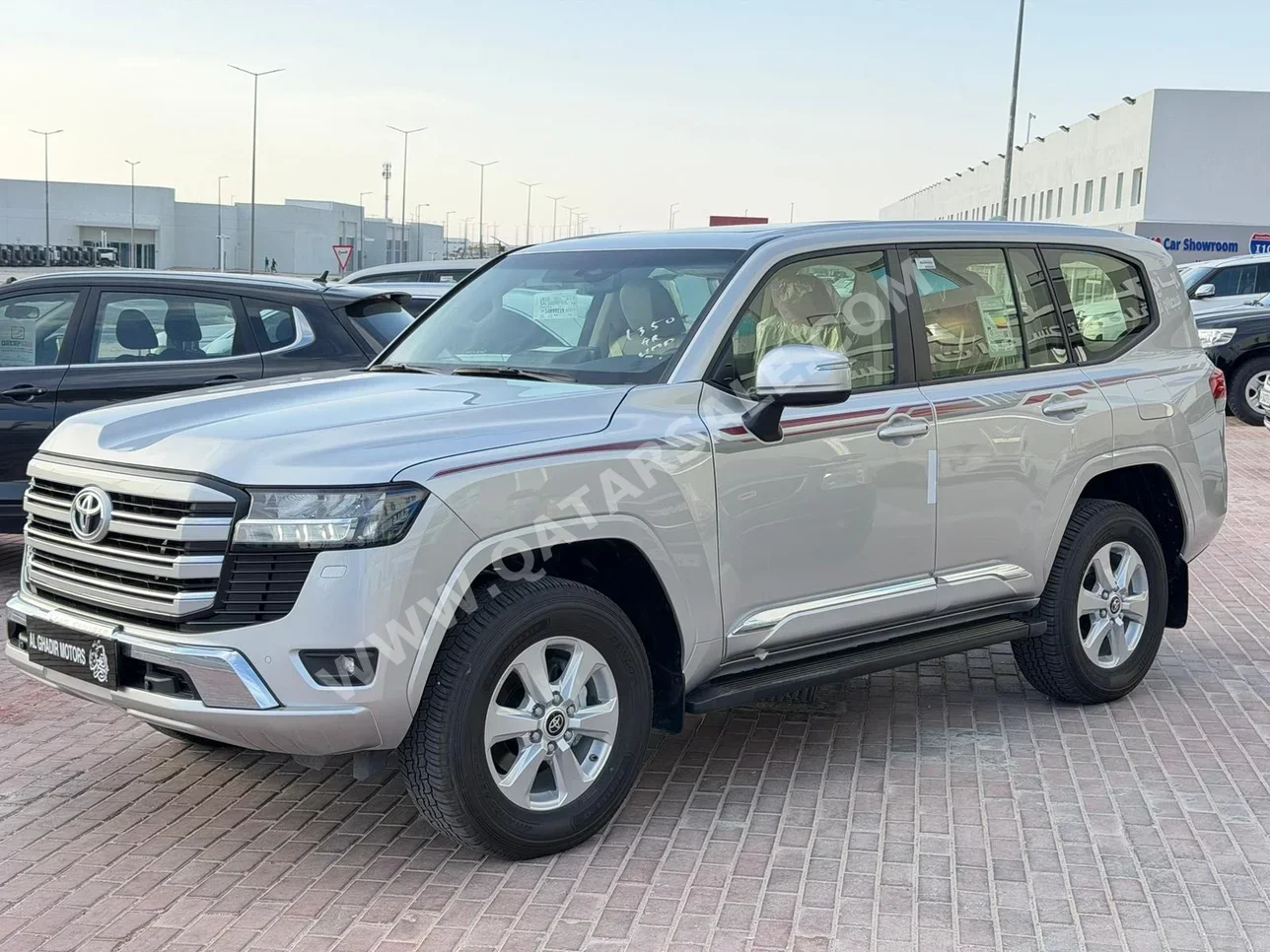 Toyota  Land Cruiser  GXR  2025  Automatic  0 Km  6 Cylinder  Four Wheel Drive (4WD)  SUV  Silver  With Warranty