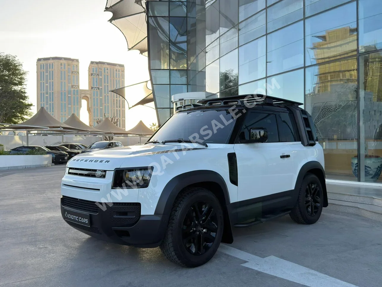 لاند روفر  ديفيندر  90 اس اي  2024  اوتوماتيك  12,000 كم  6 سلندر  دفع رباعي  اس يو في  أبيض  تحت الضمان