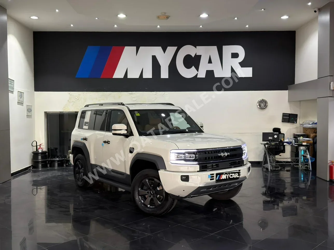 بي واي دي  ليوبيرد 5  الترا 5  2026  اوتوماتيك  0 كم  4 سلندر  دفع رباعي  اس يو في  أبيض