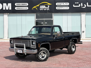 جي ام سي  كلاسيك  1976  عادي  300,000 كم  8 سلندر  سحب امامي  بيكب  أسود