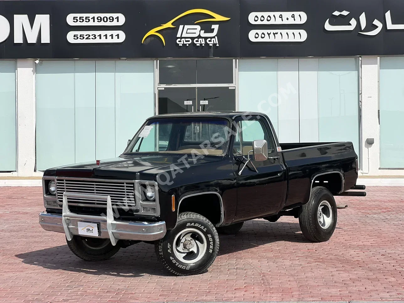GMC  Classic  1976  Manual  300,000 Km  8 Cylinder  Front Wheel Drive (FWD)  Pick Up  Black