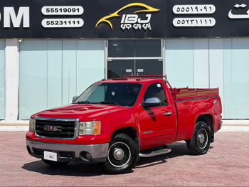 جي ام سي  سييرا  زد 71  2009  اوتوماتيك  379,000 كم  8 سلندر  دفع رباعي  بيكب  أحمر