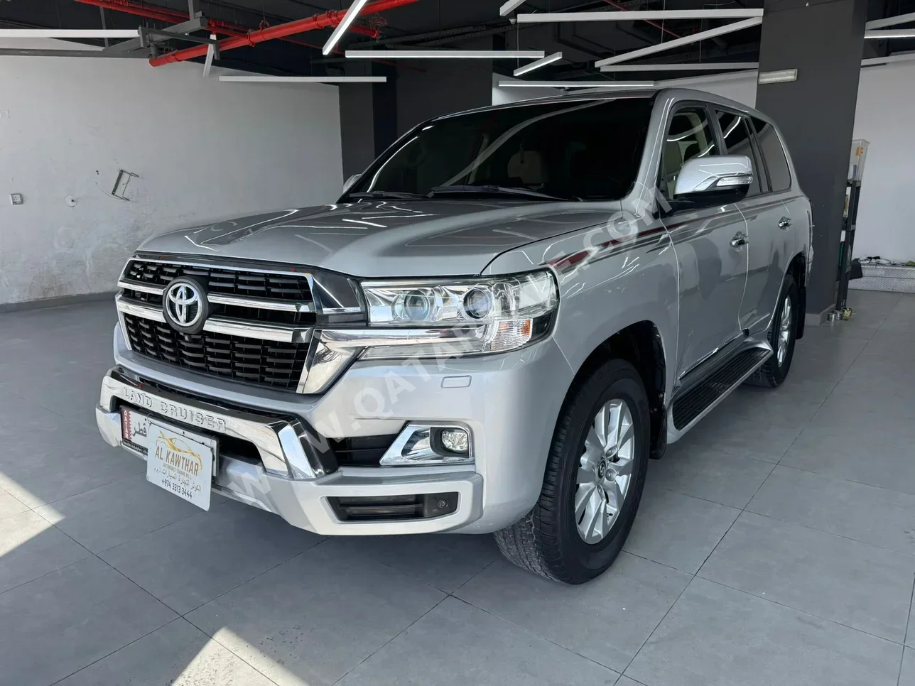 Toyota  Land Cruiser  GXR  2020  Automatic  74,000 Km  8 Cylinder  Four Wheel Drive (4WD)  SUV  Silver