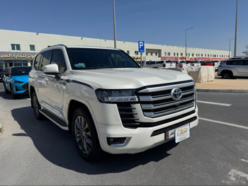 Toyota  Land Cruiser  GXR Twin Turbo  2023  Automatic  47,000 Km  6 Cylinder  Four Wheel Drive (4WD)  SUV  White  With Warranty