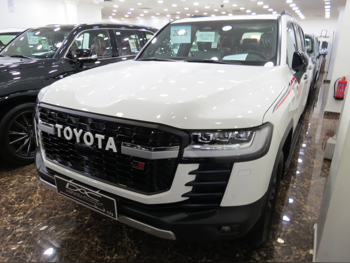 تويوتا  لاند كروزر  جي ار سبورت توين تيربو  2026  اوتوماتيك  0 كم  6 سلندر  دفع رباعي  اس يو في  أبيض  تحت الضمان