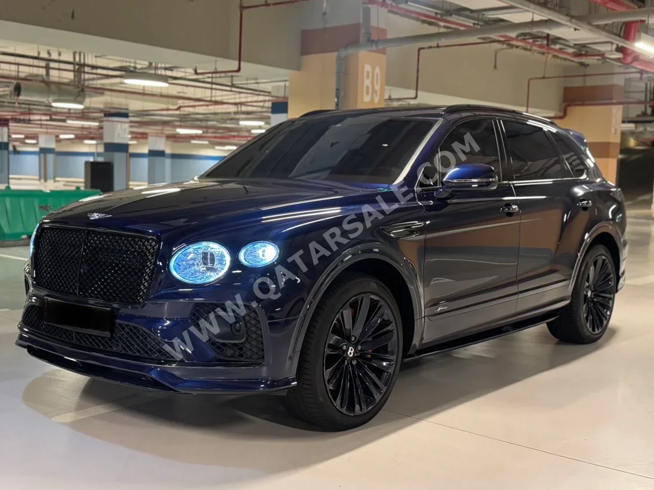 بنتلي  بينتايجا  سبيد  2021  اوتوماتيك  32,000 كم  12 سلندر  دفع كلي مستمر  اس يو في  أزرق غامق