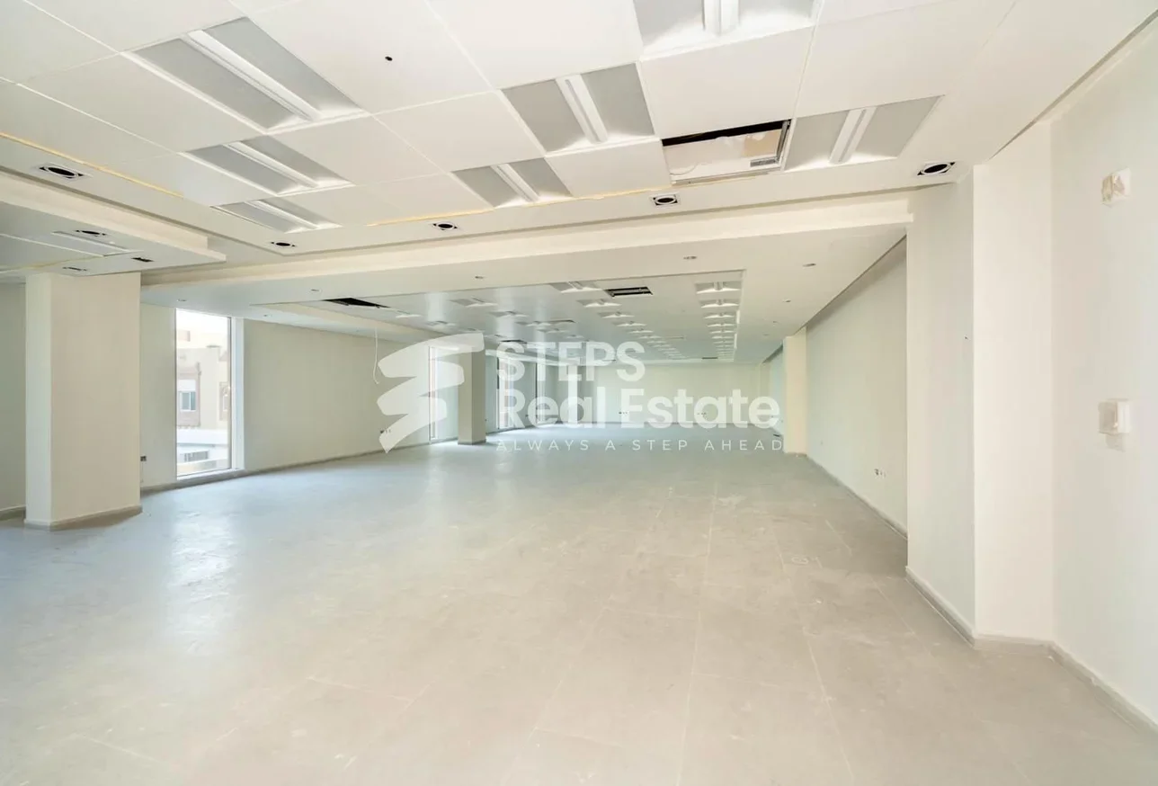 مكاتب تجارية - غير مفروشة - الريان - أبو هامور