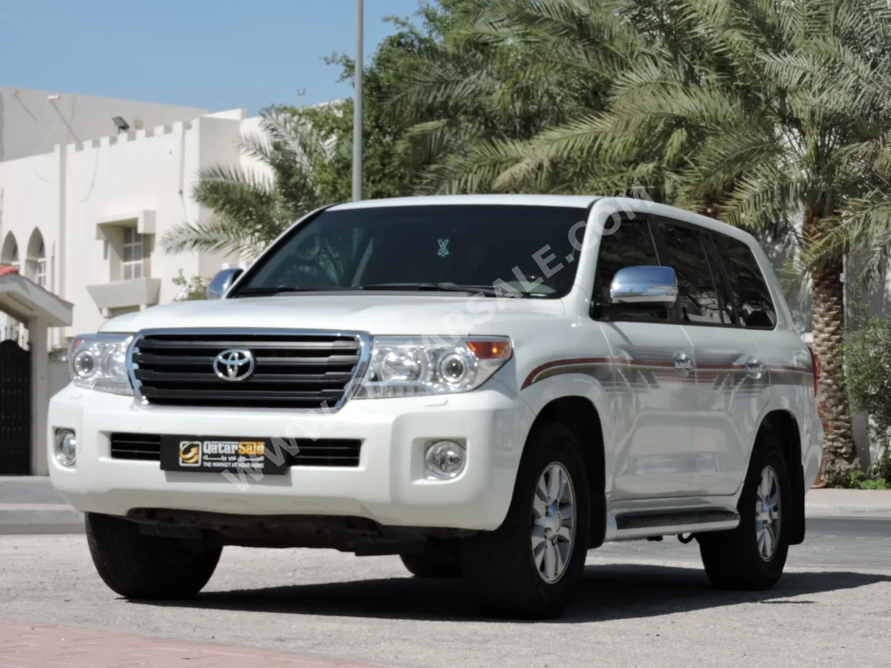 Toyota Land Cruiser GXR 2012 Automatic 519,600 Km 8 Cylinder Four Wheel Drive (4WD) SUV Pearl