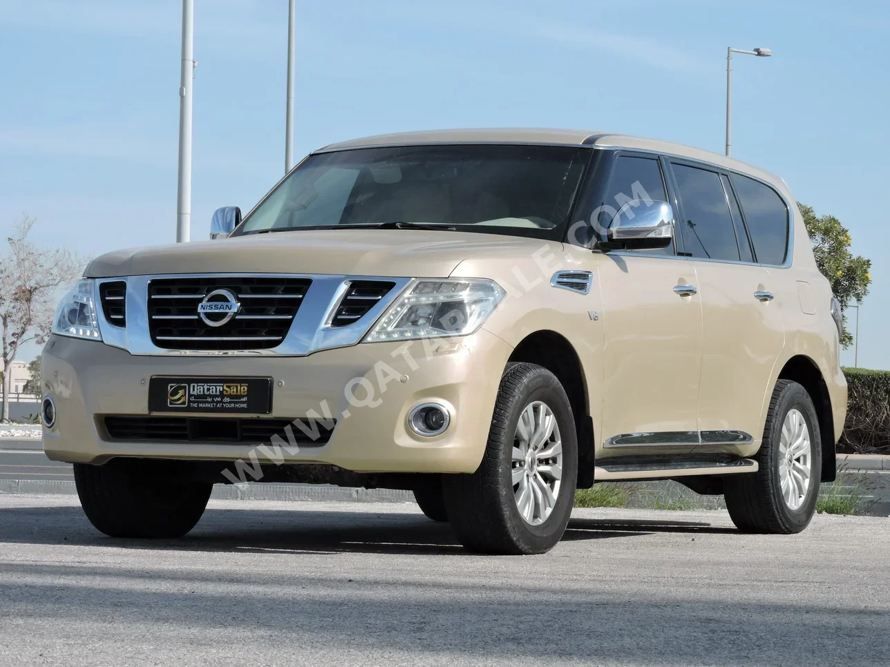 Nissan Patrol SE 2015 Automatic 165,000 Km 8 Cylinder Four Wheel Drive (4WD) SUV Gold