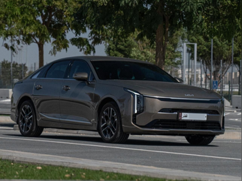 كيا  كي 8  6 سلندر  فخمة  ذهبي  2026