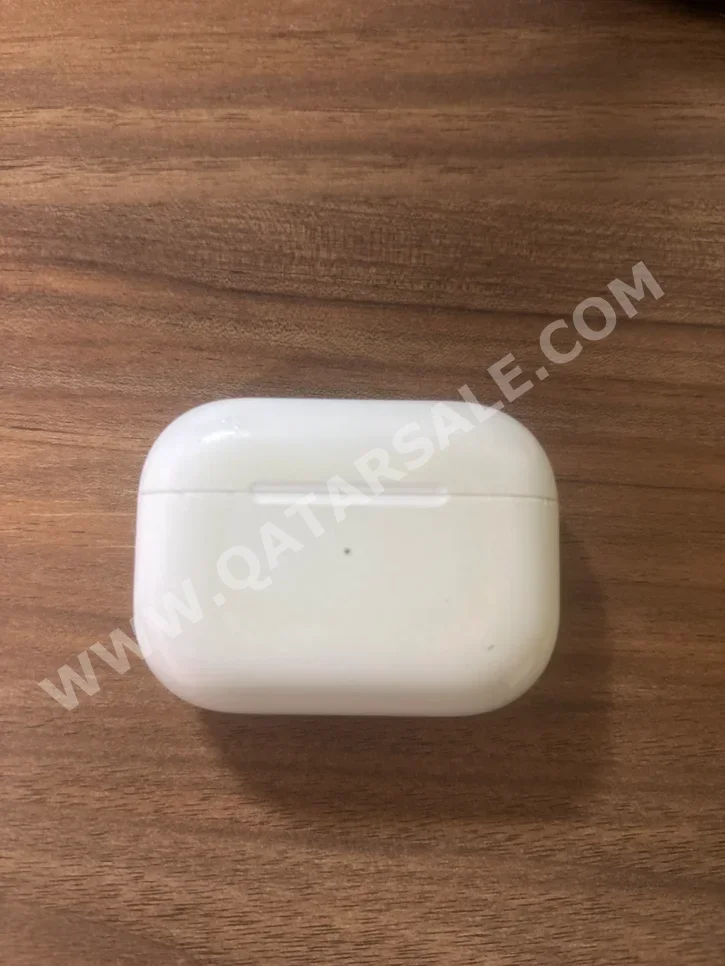 سماعات الأذن والرأس - ايربودز ابل Airpods pro gen 3 2024 - أبيض ايربودز