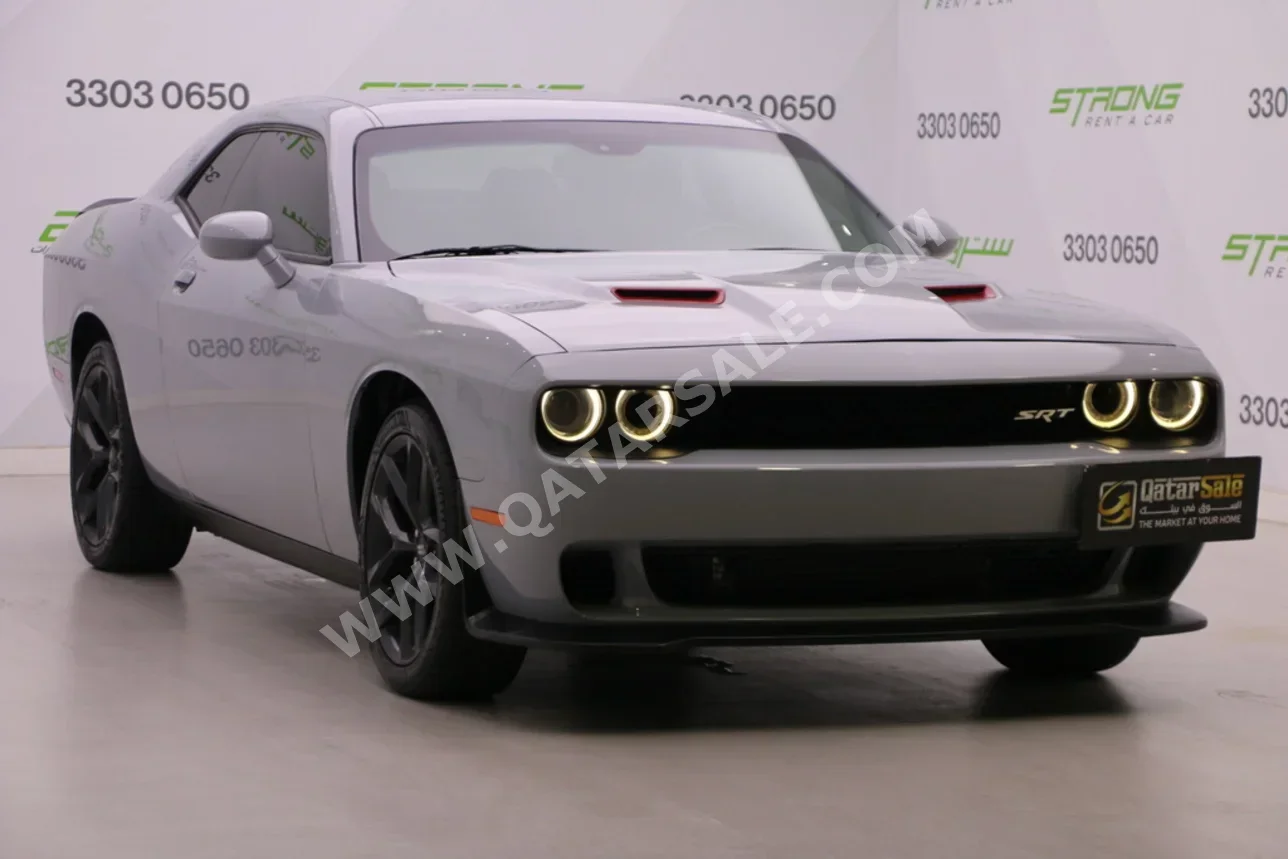 دودج تشالنجر 2020 اوتوماتيك 125,000 كم 6 سلندر دفع خلفي كوبيه \ سبورت رمادي