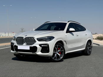 بي ام دبليو  الفئة - اكس  اكس 6  40i ام  2021  اوتوماتيك  129,000 كم  6 سلندر  دفع رباعي  اس يو في  أبيض  تحت الضمان