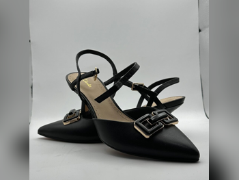 أحذية جلد اصلي  أسود مقاس 39.5  نسائي