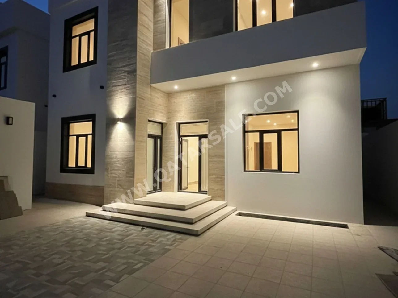 Family Residential  - Not Furnished  - Doha  - Al Thumama  - 7 Bedrooms