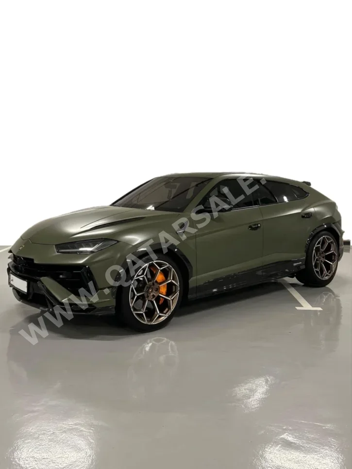 Lamborghini  Urus  Performante  2023  Automatic  27,000 Km  8 Cylinder  Four Wheel Drive (4WD)  SUV  Matte Green  With Warranty