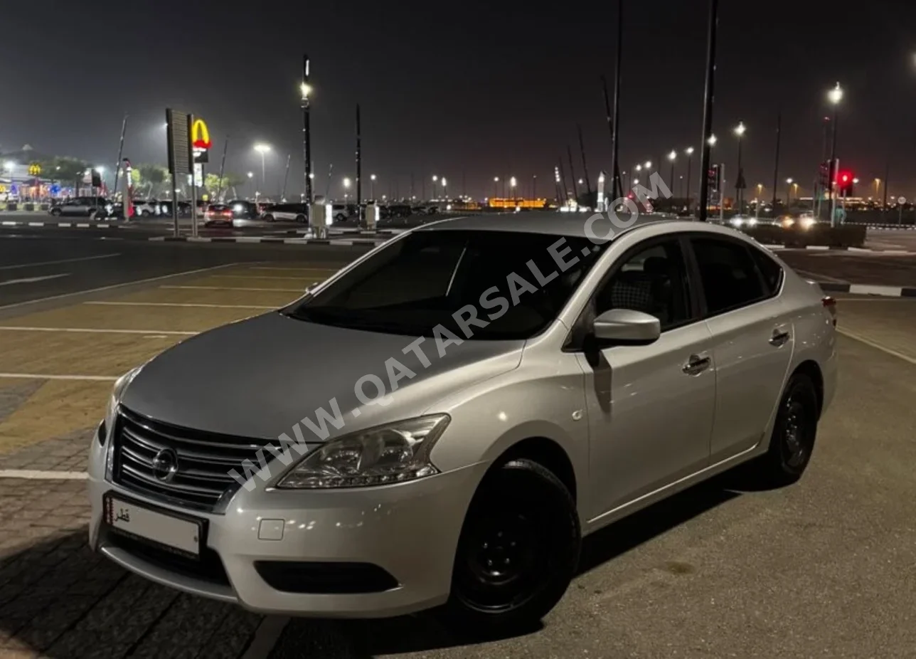 Nissan Sentra 2016 Automatic 136,000 Km 4 Cylinder Front Wheel Drive (FWD) Sedan Silver
