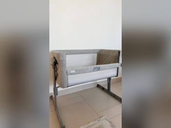 Kids Beds - Baby Crib  - Gray