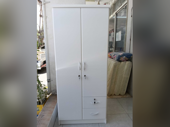 خزائن ودواليب الملابس والزينة - خزائن  - أبيض