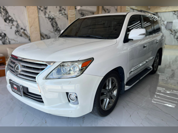 Lexus  LX  570  2012  Automatic  316,000 Km  8 Cylinder  Four Wheel Drive (4WD)  SUV  White