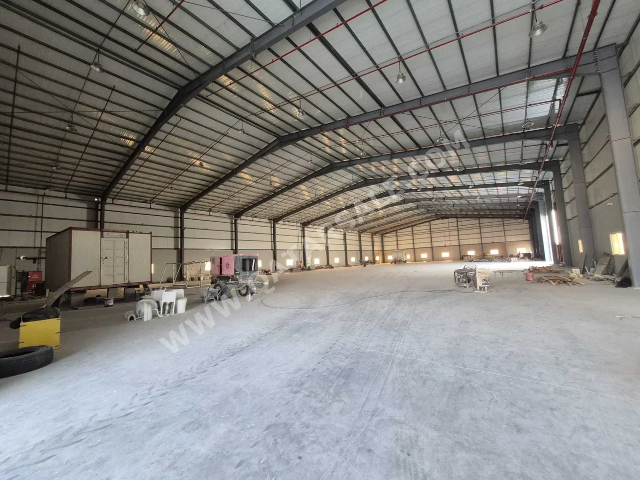 Warehouses & Stores - Al Wakrah  - Barkit Al Awamer  -Area Size: 4000 Square Meter