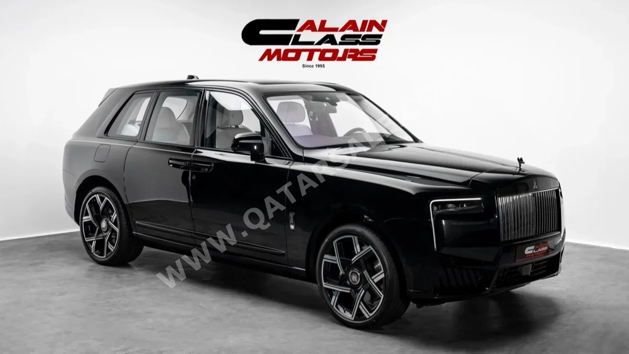 رولز - رويس  كولينان  بلاك بادج  2026  اوتوماتيك  30 كم  12 سلندر  دفع كلي مستمر  اس يو في  أسود