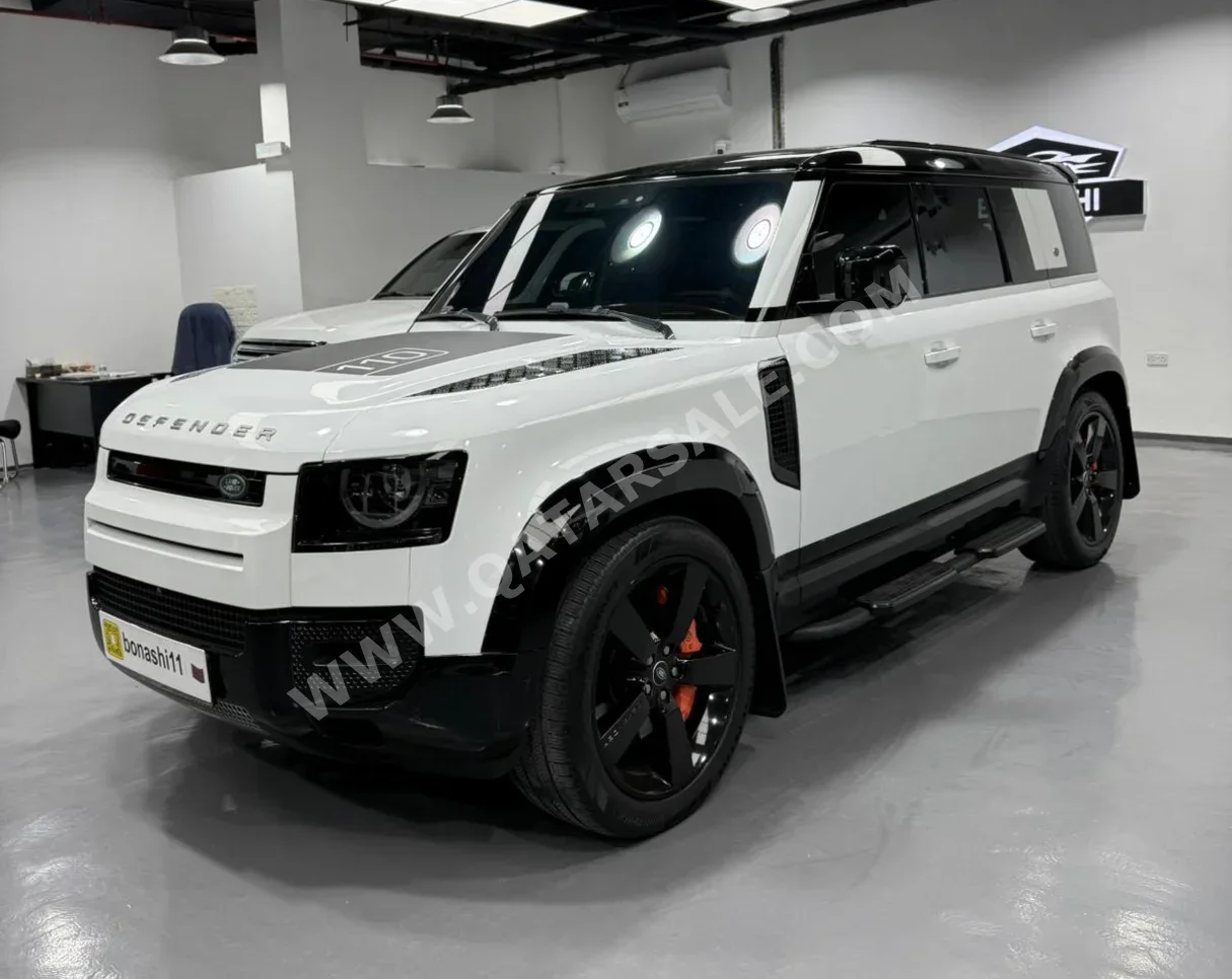 Land Rover Defender 110 HSE 2023 Automatic 36,000 Km 6 Cylinder Four Wheel Drive (4WD) SUV White With Warranty