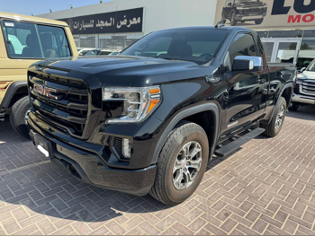 GMC  Sierra  Elevation  2019  Automatic  114,000 Km  8 Cylinder  Four Wheel Drive (4WD)  Pick Up  Black