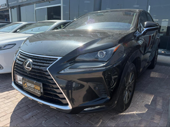 لكزس  ان اكس  300  2018  اوتوماتيك  11,000 كم  6 سلندر  دفع رباعي  اس يو في  أسود