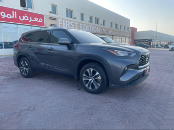 تويوتا  هاي لاندر  2020  اوتوماتيك  49,000 كم  4 سلندر  دفع خلفي  اس يو في  رمادي